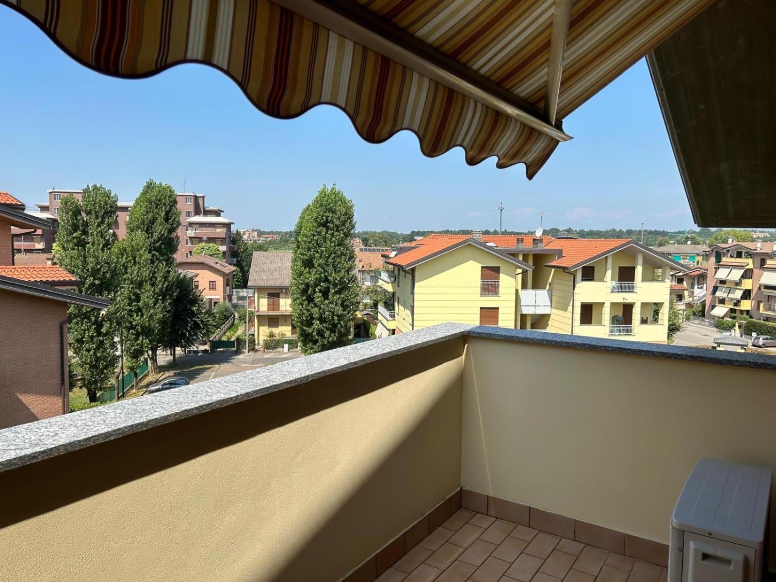 Appartamento Antony'S House Limbiate Exteriör bild